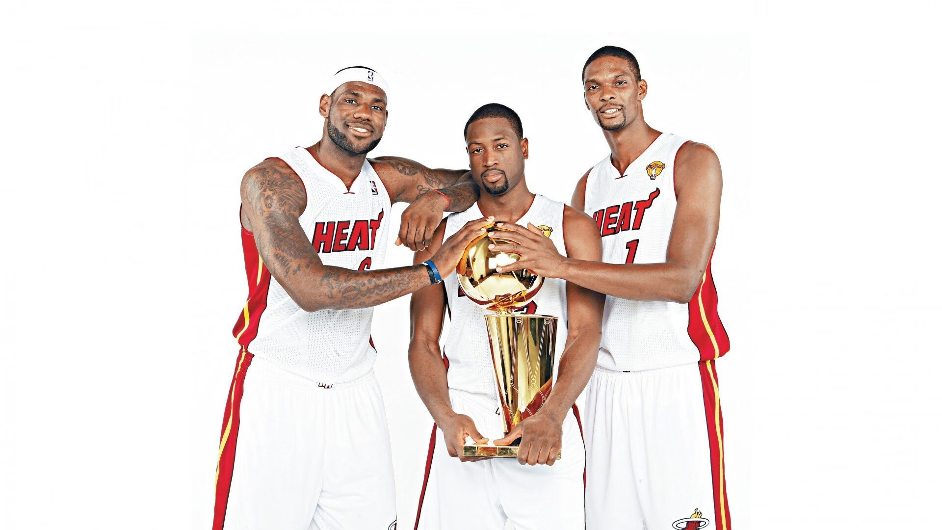 欧冠半决赛之夜,拉文关键战不手软,从篮球场到绿茵场的大心脏传承